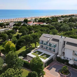 3* Hotel Hiki